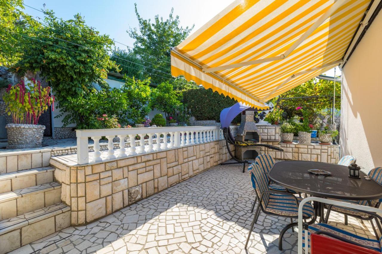 Apartman Mladenka Dramalj Exteriér fotografie