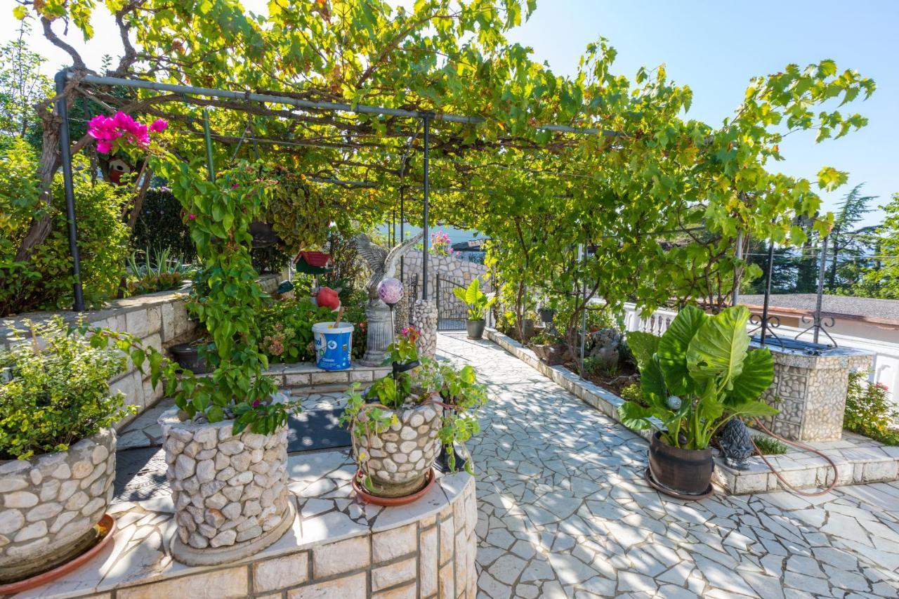 Apartman Mladenka Dramalj Exteriér fotografie